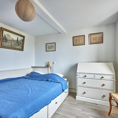 Cote - A 1km De La *