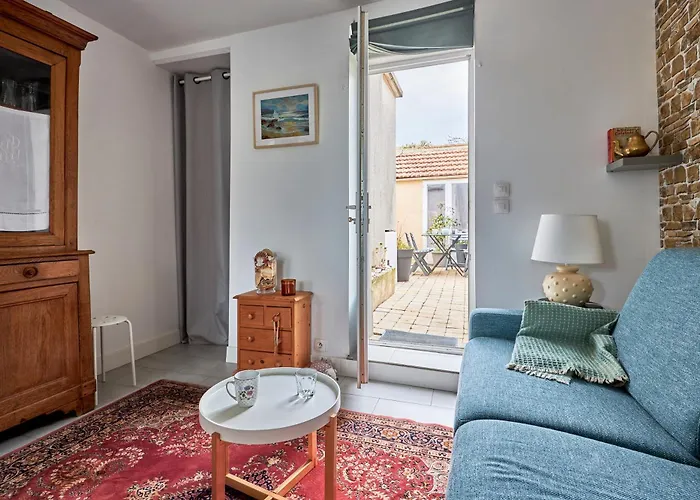 Cote - A 1km De La *